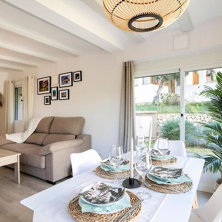 Hola from Helios Villa Muntanya la Sella Exteriör bild