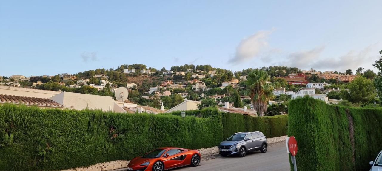 Hola from Helios Villa Muntanya la Sella Exteriör bild